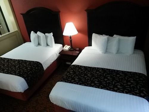 Governors Airport Area Hotel 3*