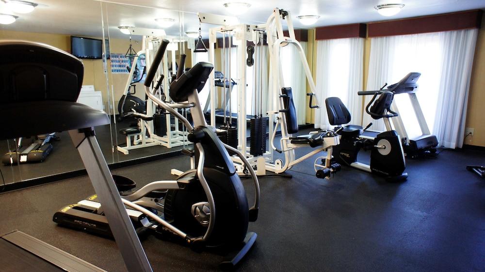 Governors Airport Area Hotel 3*
